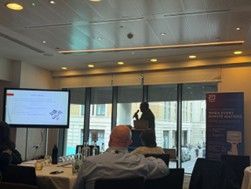 POCT Innovators Abbot i-STAT user network meet Darren Browne clinical impact presentation and Audience
